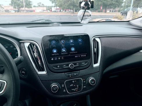 Used 2020 Chevrolet Malibu LS FWD image 18