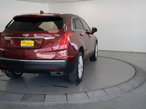 Used 2018 Cadillac XT5 Premium Luxury FWD image 7