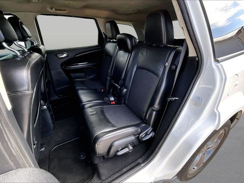 Used 2018 Dodge Journey Crossroad w/ Driver Convenience Group FWD image 25