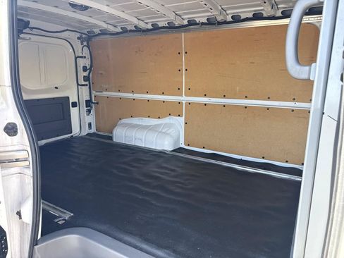 Used 2020 Nissan NV 2500 SV RWD image 16
