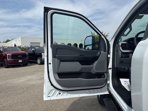 New 2026 Ford F350 XL w/ Snow Plow Prep Package AWD/4WD image 18
