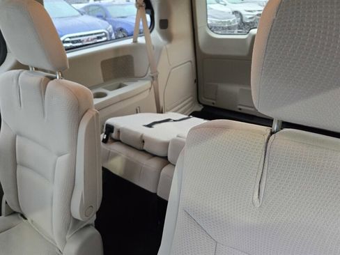 Used 2015 Dodge Grand Caravan SE w/ Quick Order Package 29E SE image 23