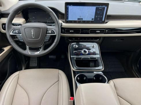 Used 2023 Lincoln Nautilus Reserve w/ Equipment Group 201A AWD/4WD image 2