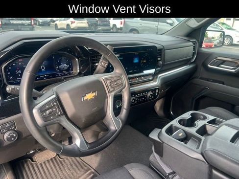 Used 2024 Chevrolet Silverado 1500 LT AWD/4WD image 15