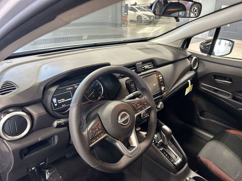 New 2025 Nissan Versa SR w/ Trunk Package image 28