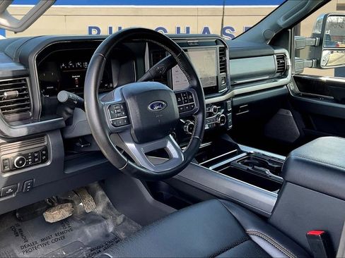 Used 2025 Ford F250 Lariat w/ Lariat Ultimate Package image 18