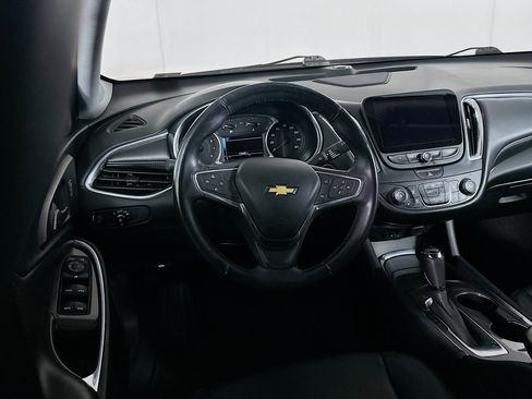 Used 2016 Chevrolet Malibu LT w/ Leather Package FWD image 17