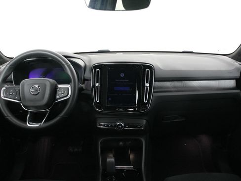 Certified 2023 Volvo C40 P8 Recharge Ultimate AWD/4WD image 7