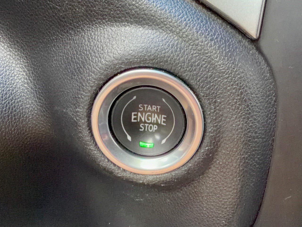 Used 2020 Chevrolet Silverado 1500 RST AWD/4WD image 20