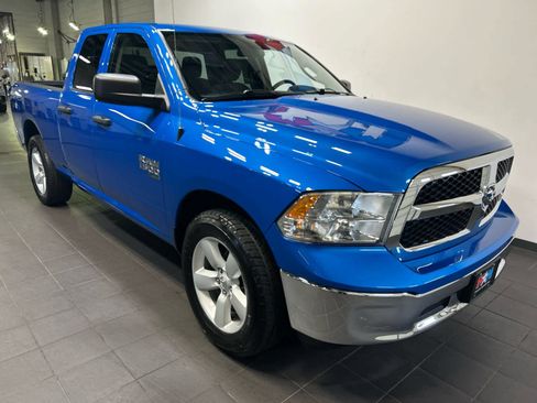 Used 2024 RAM 1500 Classic SLT AWD/4WD image 2