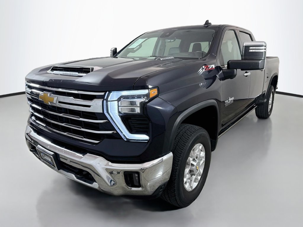 Used 2024 Chevrolet Silverado 2500 LTZ w/ LTZ Premium Texas Edition AWD/4WD image 3