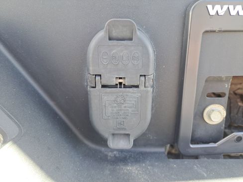 Used 2021 Chevrolet Silverado 2500 LT image 5