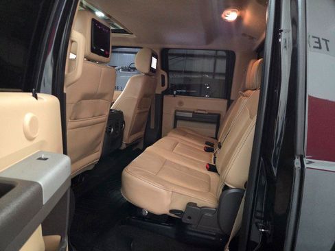 Used 2014 Ford F250 Lariat w/ Lariat Ultimate Package AWD/4WD image 10