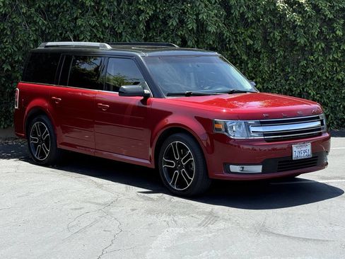 Used 2014 Ford Flex SEL w/ Equipment Group 202A FWD image 2