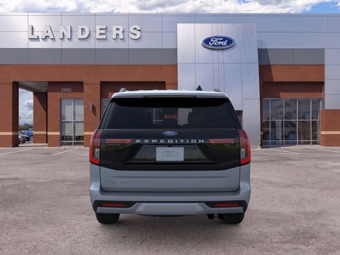 New 2026 Ford Expedition Platinum w/ Platinum Ultimate Package AWD/4WD image 5