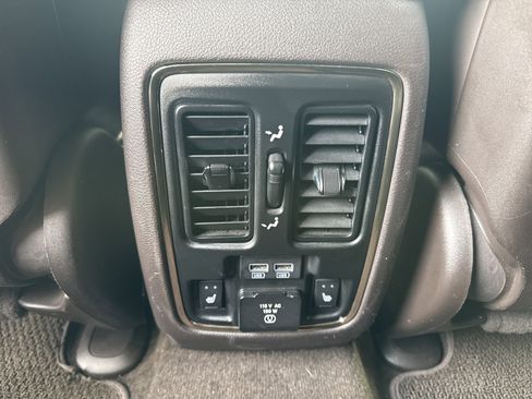 Used 2018 Jeep Grand Cherokee Summit AWD/4WD image 24