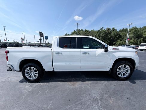 Used 2023 Chevrolet Silverado 1500 LTZ w/ LTZ Convenience Package II AWD/4WD image 4