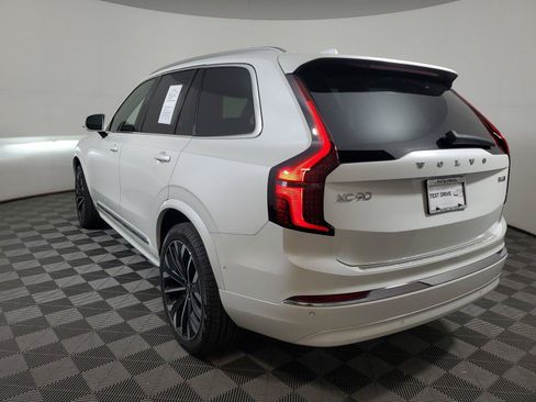 Used 2025 Volvo XC90 B6 Plus w/ Protection Package Premier AWD/4WD image 4