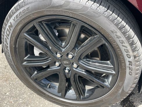 Used 2024 Ford Edge ST-Line image 9