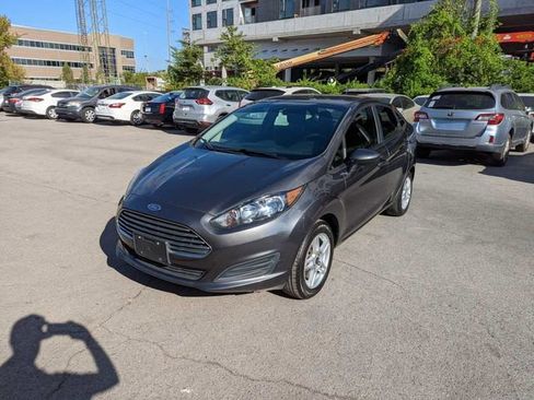 Used 2019 Ford Fiesta SE image 27