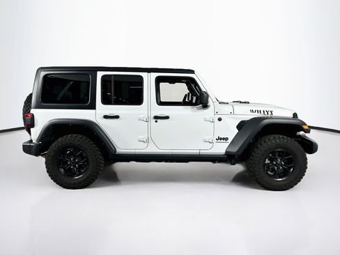 Used 2024 Jeep Wrangler Unlimited Sport AWD/4WD image 4