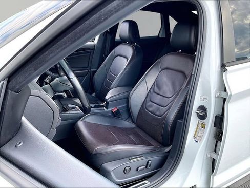 Used 2022 Volkswagen Jetta GLI Autobahn FWD image 10