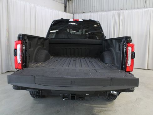Used 2026 Ford F350 Platinum w/ Platinum Plus Package AWD/4WD image 32