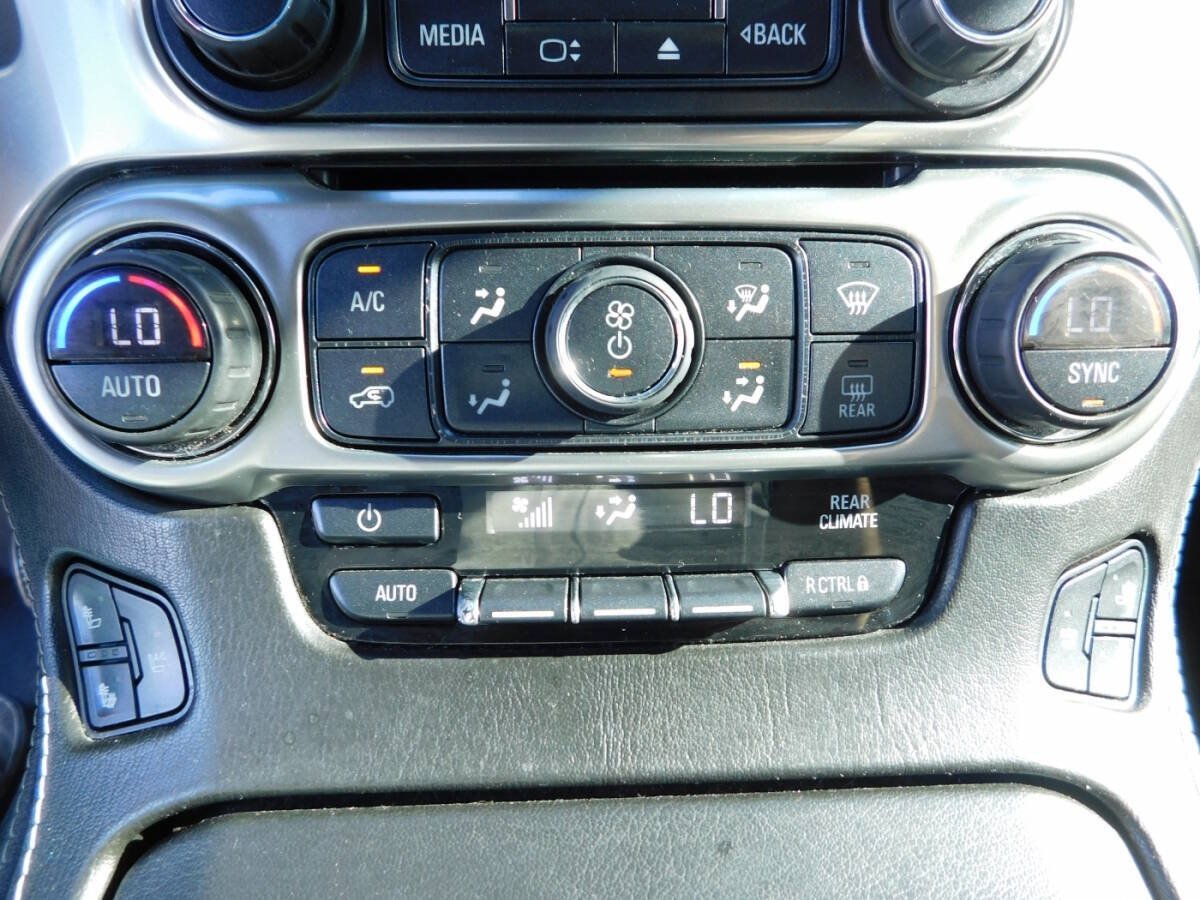Used 2016 Chevrolet Suburban LTZ AWD/4WD image 19