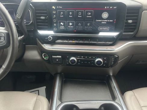 Certified 2024 GMC Sierra 2500 SLT w/ Texas SLT Premium Package AWD/4WD image 4
