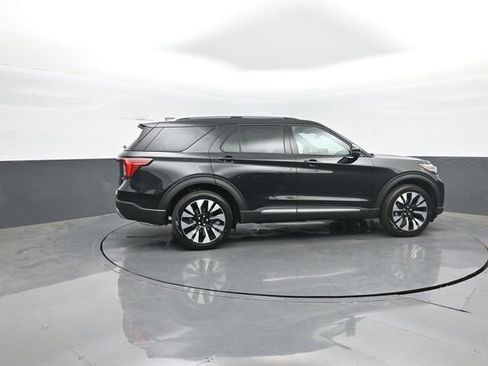 New 2026 Ford Explorer Platinum w/ LUX Leather Package AWD/4WD image 8