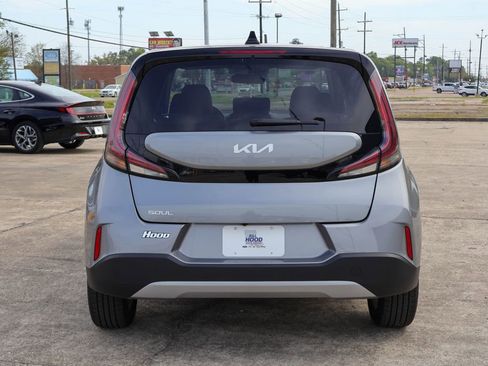 Used 2025 Kia Soul LX w/ LX Technology Package image 18