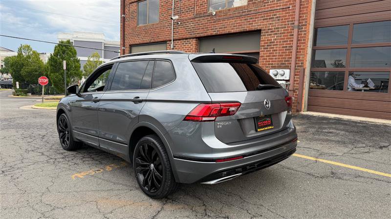 Used 2021 Volkswagen Tiguan SE R-Line AWD/4WD image 9