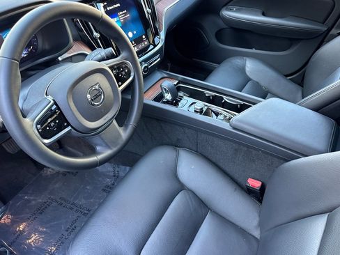 Certified 2025 Volvo S60 B5 Plus AWD/4WD image 14