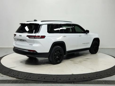 Used 2023 Jeep Grand Cherokee L Limited w/ Luxury Tech Group II AWD/4WD image 8