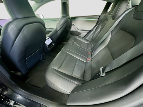 Used 2025 Tesla Model 3 Long Range RWD image 28