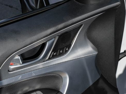 Used 2022 Genesis G70 3.3T image 54