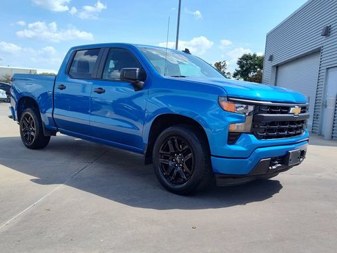 Used 2022 Chevrolet Silverado 1500 Custom w/ LPO, Dark Essentials Package RWD image 13