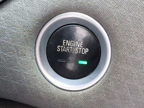 Used 2019 Chevrolet Malibu LT image 28