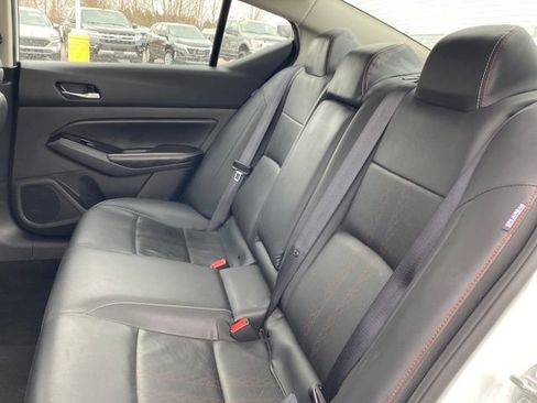Used 2023 Nissan Altima 2.5 SR AWD/4WD image 18