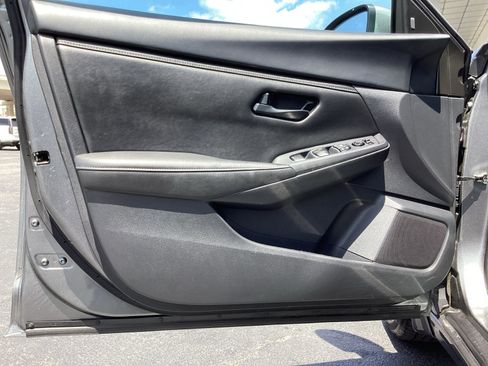 Used 2025 Nissan Sentra S FWD image 27