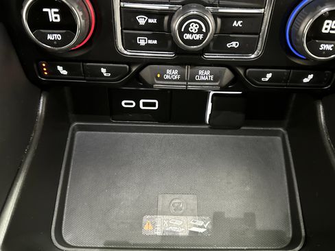 Used 2024 Chevrolet Tahoe LT image 42