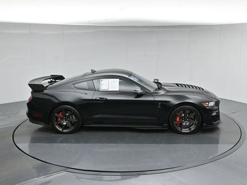 Certified 2021 Ford Mustang Shelby GT500 w/ Carbon Fiber Track Pack RWD image 37