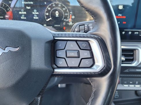 Used 2025 Ford Mustang Premium RWD image 22