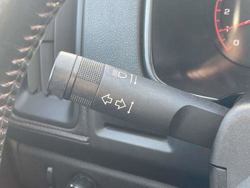 Used 2015 GMC Canyon SLE w/ All-Terrain Package image 26