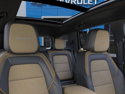 New 2026 Chevrolet Equinox ACTIV w/ Convenience Package III FWD image 25