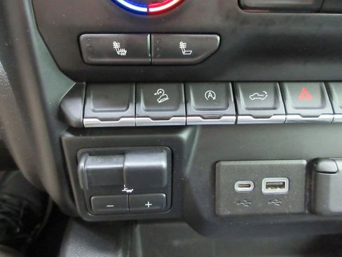 Used 2020 Chevrolet Silverado 1500 LT Trail Boss image 33