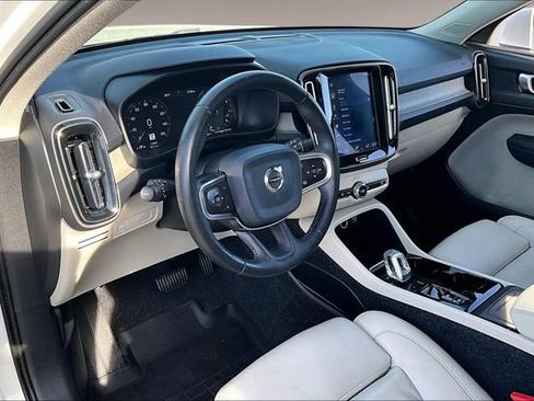 Used 2020 Volvo XC40 T5 Inscription AWD/4WD image 17