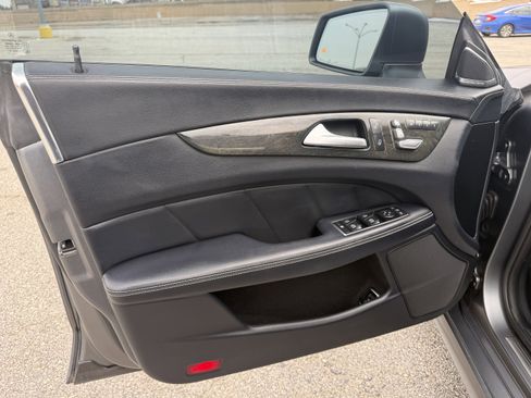 Used 2018 Mercedes-Benz CLS 550 Sedan w/ AMG Sport Package ! image 20