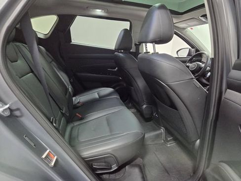 Certified 2025 Hyundai Tucson Limited FWD image 17