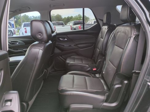 Used 2018 Chevrolet Traverse Premier FWD image 14